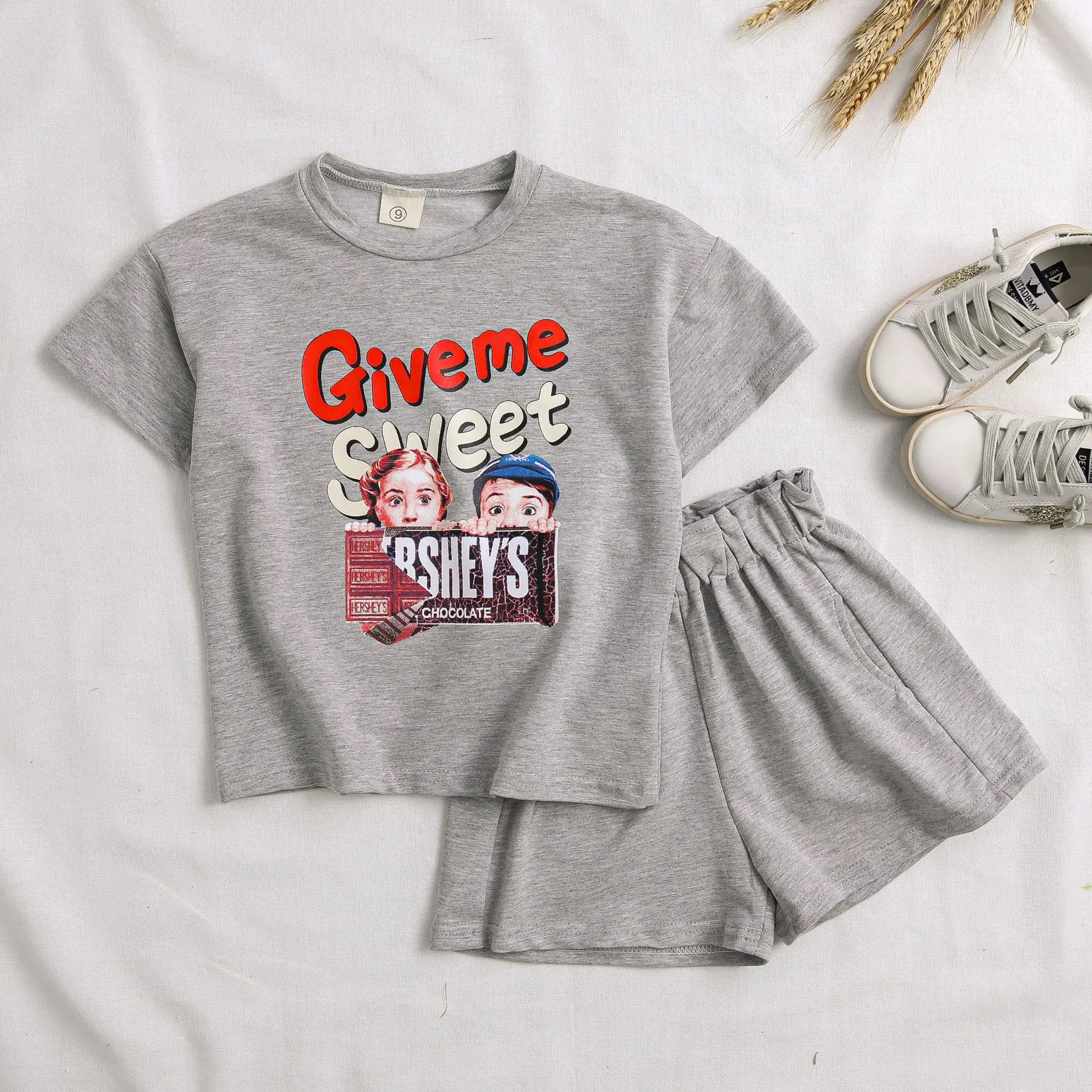 

Children's Unisex Clothing Boys And Girls Cartoon Printing Suit Children's Solid Short-sleeved Shorts 2pcs Casual Clothes Set