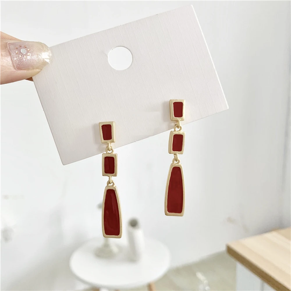 

Han Edition Stud Earrings Long Tassels Geometry Earrings Women Fashion Temperament INS Style Elegant Accessories Party Gifts