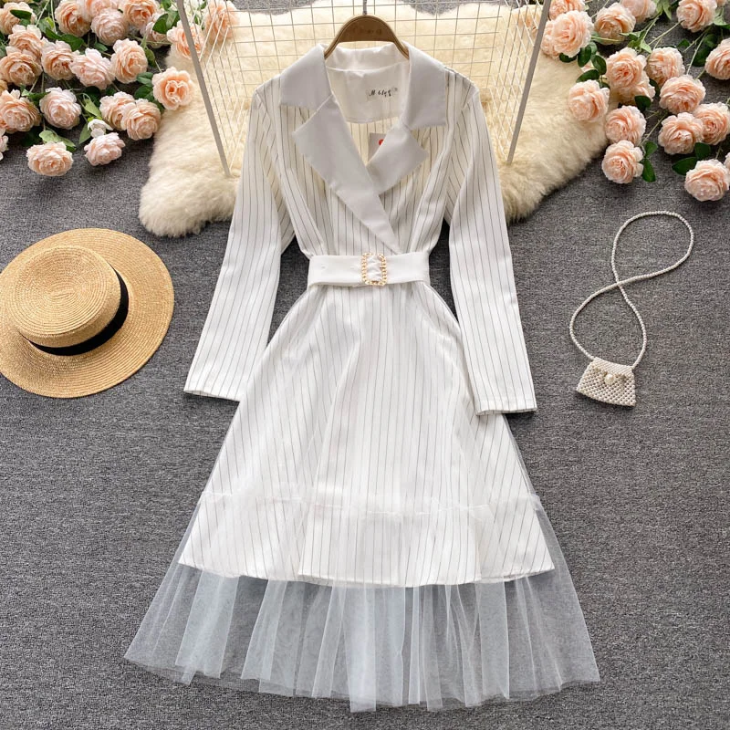 

2021 Autumn Fashion Vintage Dress Women Striped Stitching Mesh Romantic Floral Tunic Party Long Sleeve Elegant Midi Dress Robe