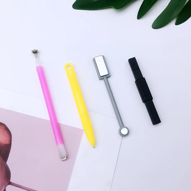 

Nail Art Tools Cat Eyes Magnet Strong Effect Magetic Stick Board For Cat Eyes 3D Line Strip Effect Multi-function Magnetic Pen