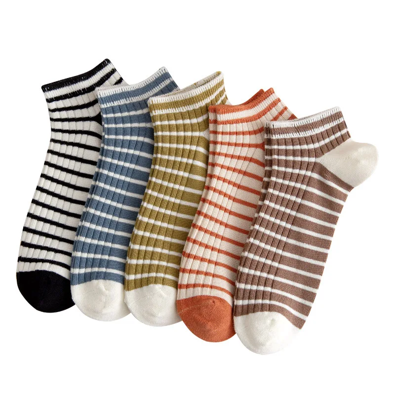 

Women's Socks & Hosiery