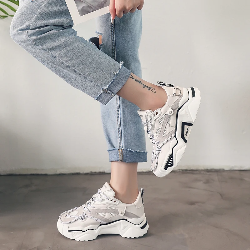 Светоотражающие кроссовки женские повседневные спортивные на платформе женская