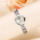 Часы женские кварцевые серебристые с браслетом и кристаллами