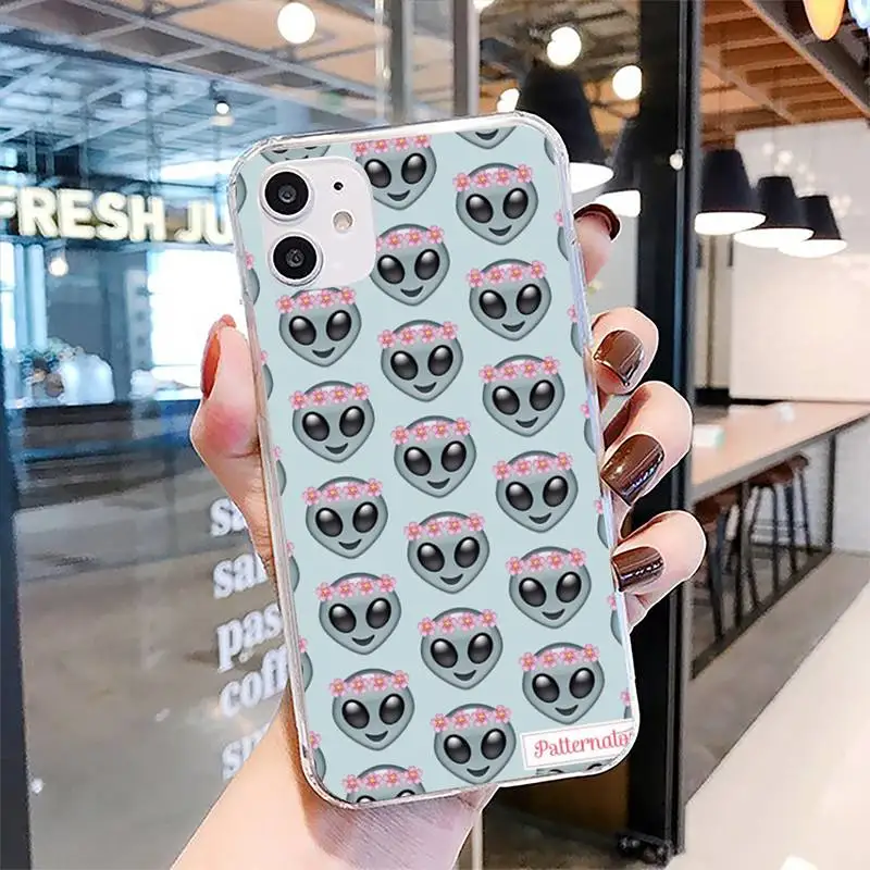 

MaiYaCa Aesthetics Cute Cartoon alien Phone Case For Clear-Iphone 5s 6 6s 7 8 11 12 X Xs Xr Pro Plus Max Mini Fundas Cover