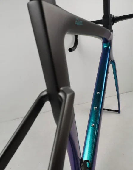 

High quality carbon road bike frameset applicable Di2 group contain+fork+headset+clamp+setpost+handlebar+stem 2 years warranty