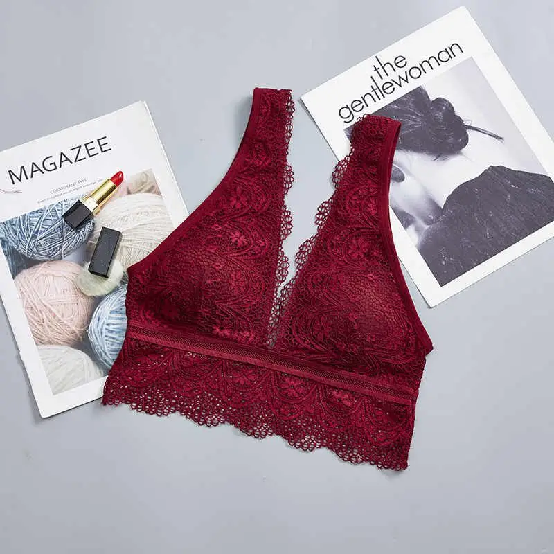 Бюстгальтер женский без косточек дышащий Бралетт с глубоким V образным вырезом