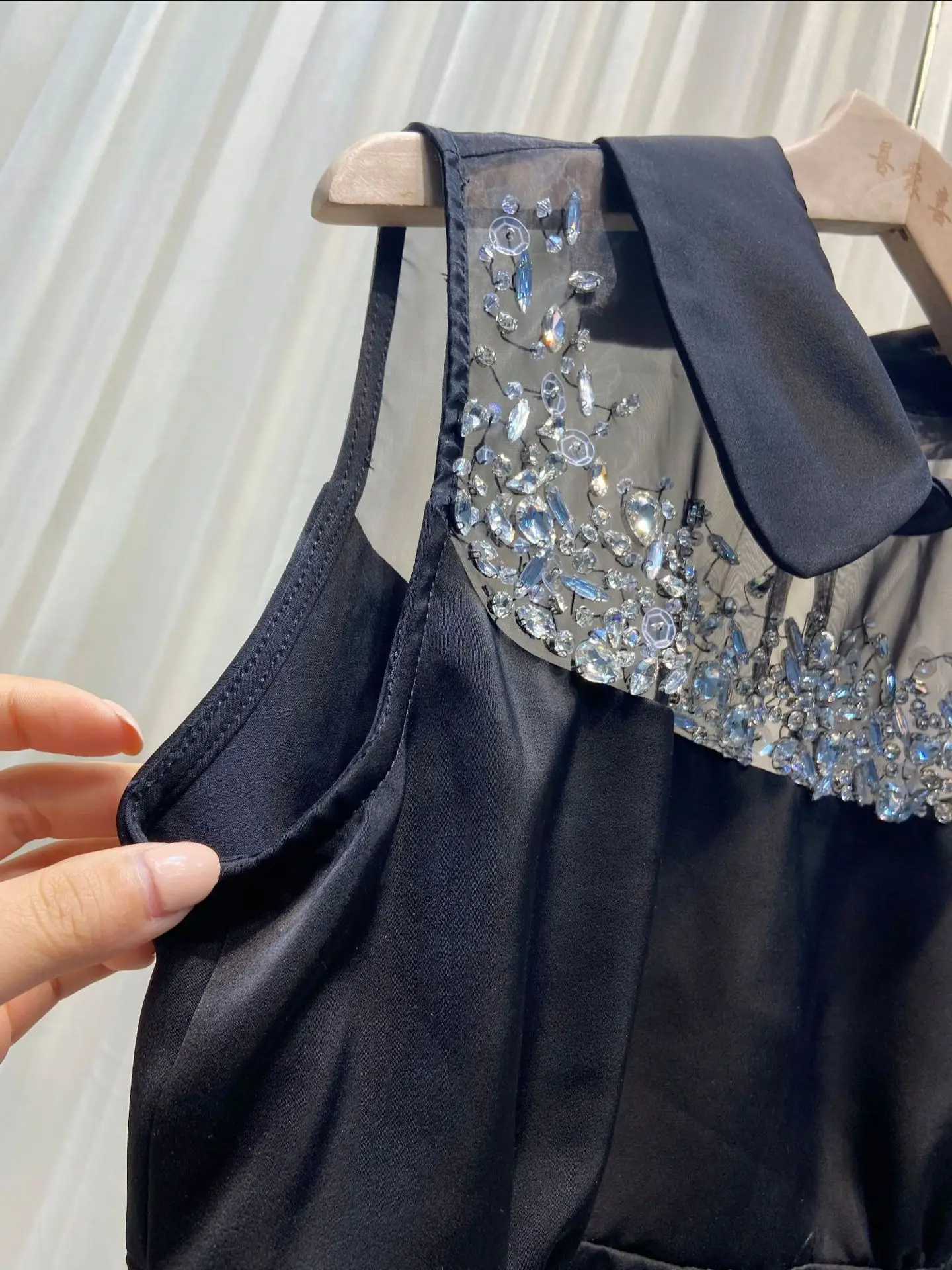 

2021 Women Dress Summer Mini A-Line Sleeveless Organza Diamonds Beading Party Club Casual Fashion Robes Vestdios Korean Lady ins
