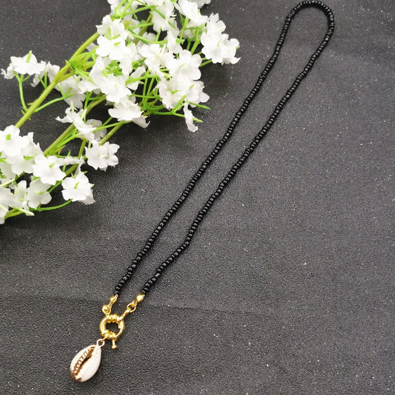 gold shell black Fashion Colorful Bead Cowrie Shell Choker Necklace for Women Long Chain Pendant Necklace Gold Color Statement Collier Jewelry - Окраска металла: gold shell black