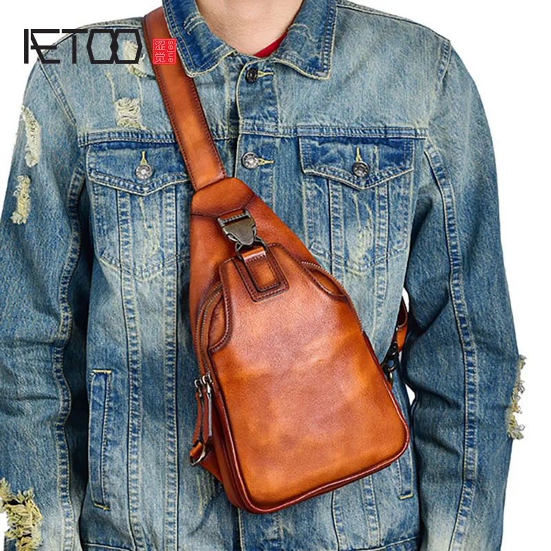 

AETOO Cowhide retro messenger bag, men's casual shoulder bag, fashionable men's chest bag