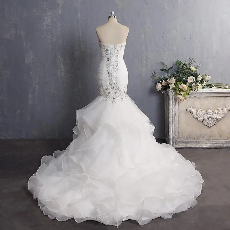 Женское свадебное платье из органзы со шлейфом | Свадьбы и торжества