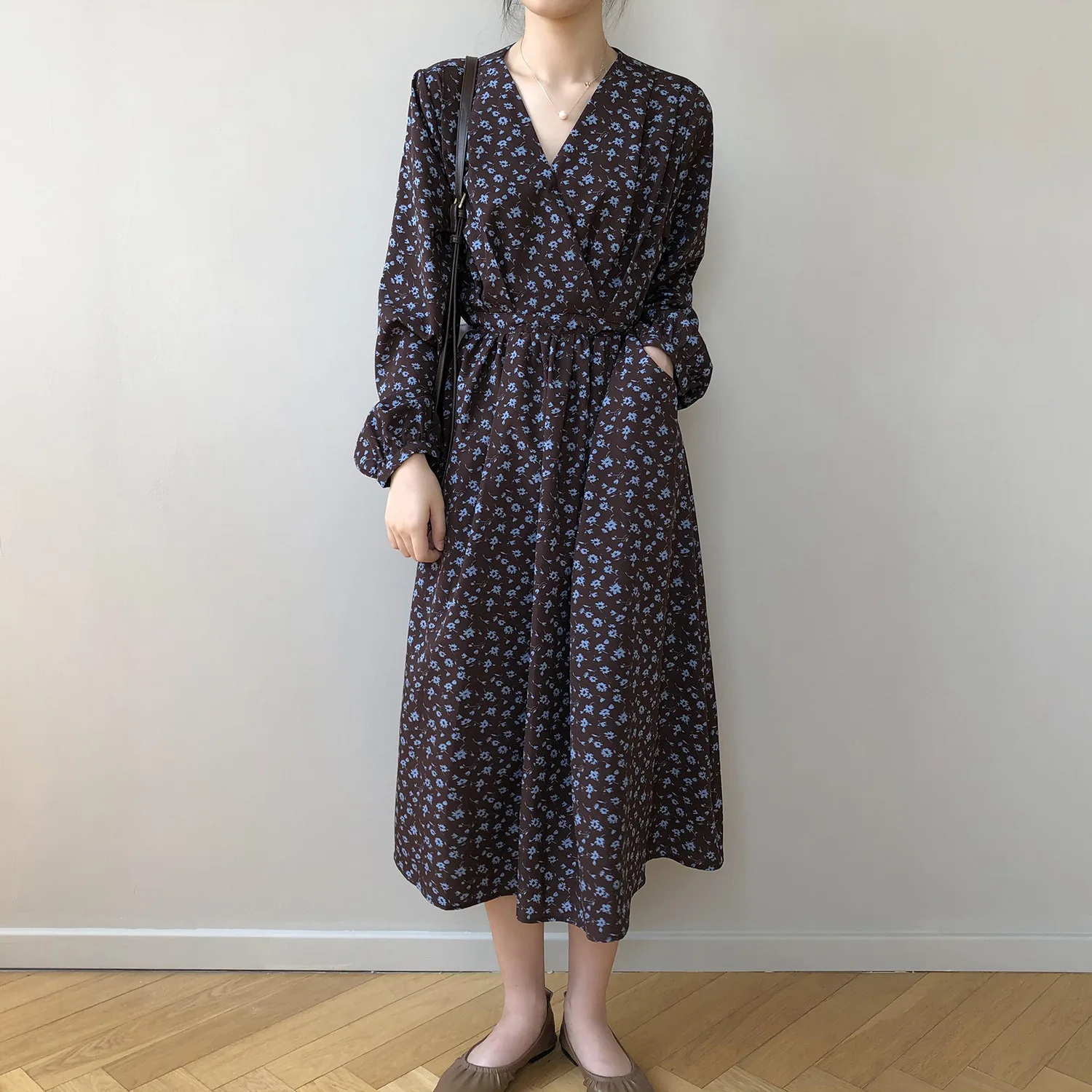 

Floral Floral Dress Female 2021 Autumn New French Style V-neck Waistbanded Temperament Long Skirt Bodycon Dress Vintage Harujuku