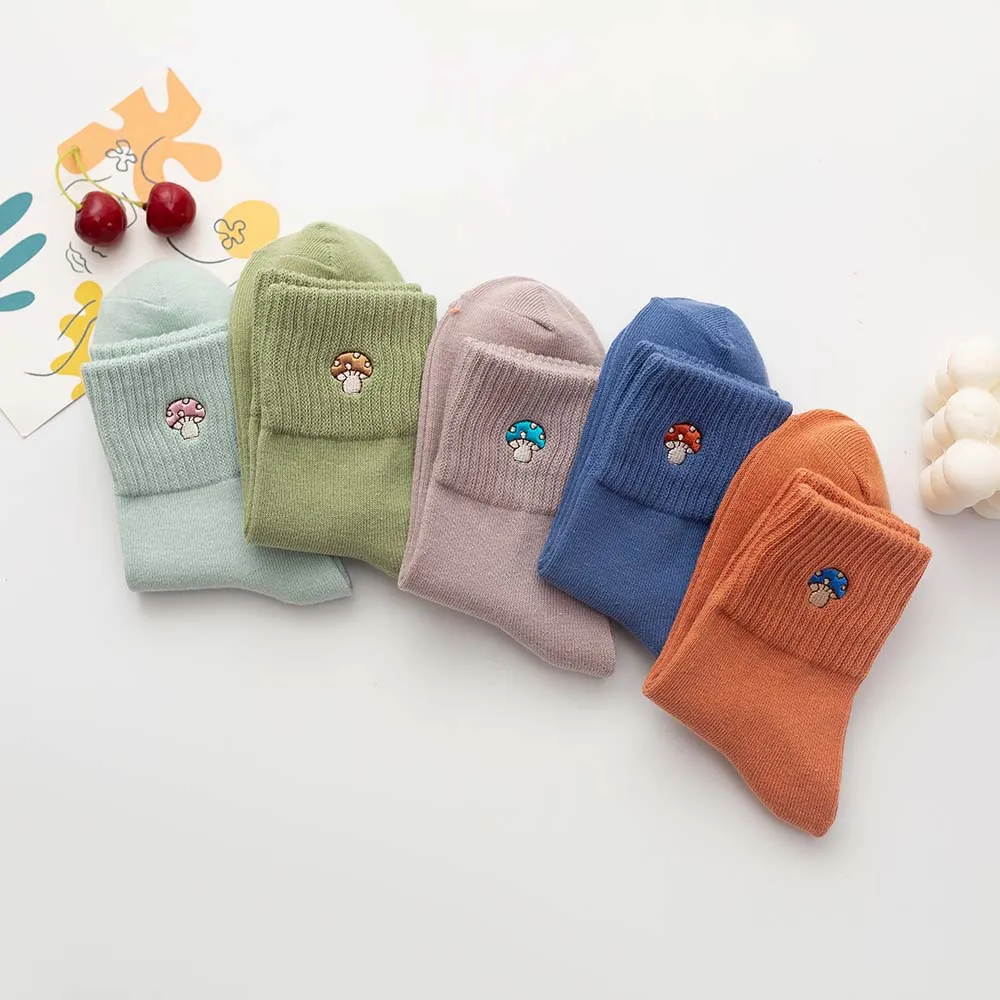 Women's Cute Embroidery Mushroom Pattern Cotton Fashion Casual Shallow Mouth Socks 5 Pair