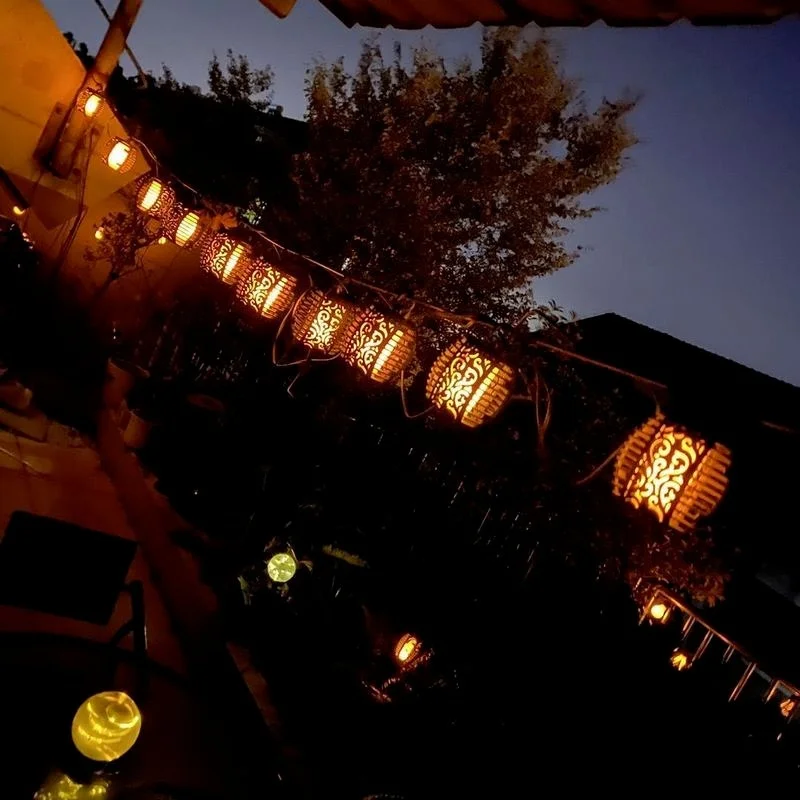

Solar Light String LED Outdoor Waterproof Flashing Flame Hanging Solar Light with 8 Balls Christmas Garden Garden Light