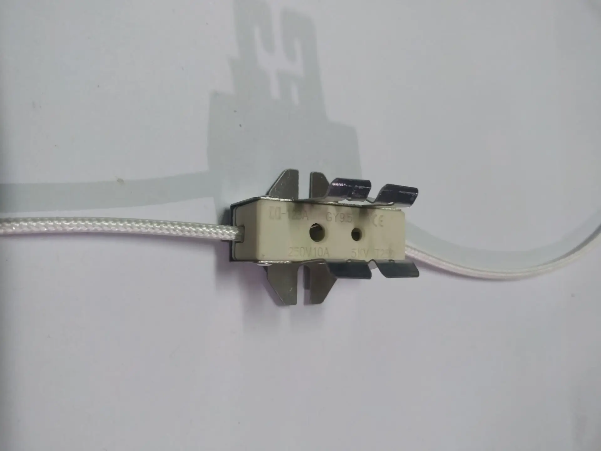 Держатель для лампы GY9.5 сценической пленки толстый держатель в форме основания