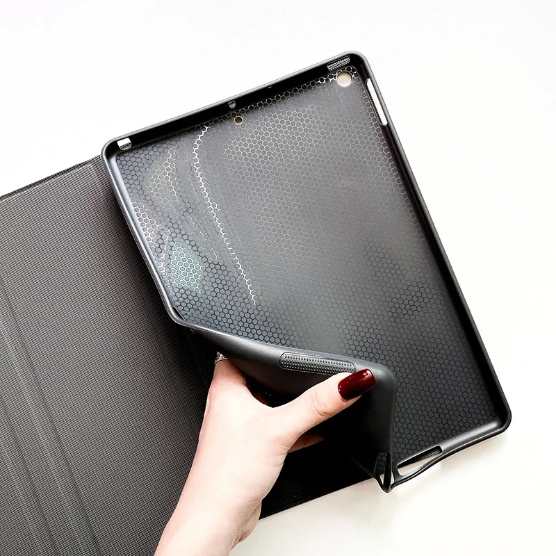 

Disney tablet case is suitable for ipad2/3/4/air1/2/3/min1/2/3/4/5 Mickey Ultra Slim Magnetic Cover Case