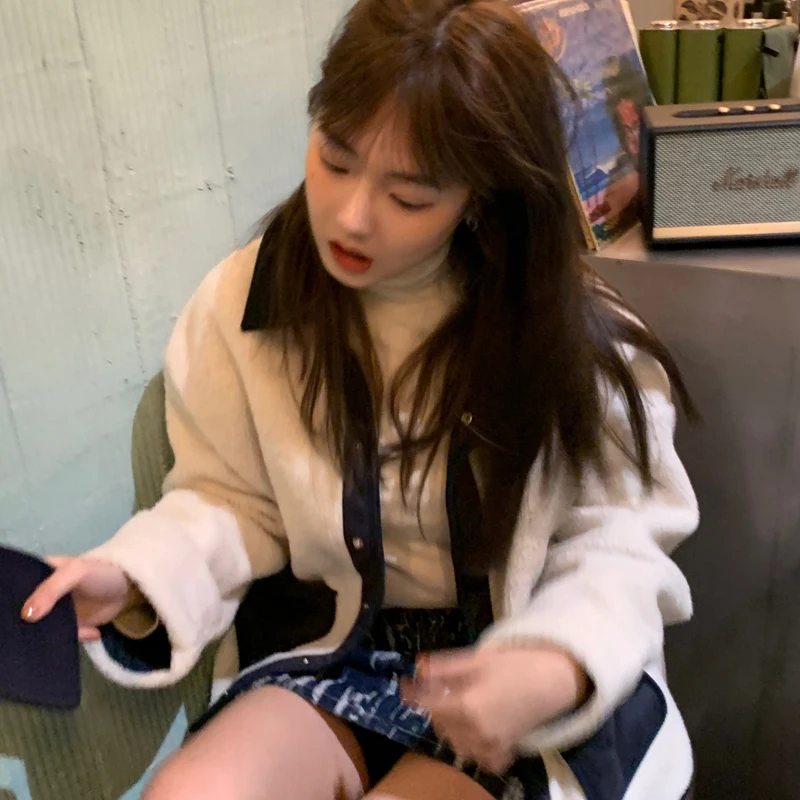 

2 colors 2020 Korean Style Women Winter Korean style warm Coats Jacket Patchwork Female short lamb fur thick Coat womens (C2970)