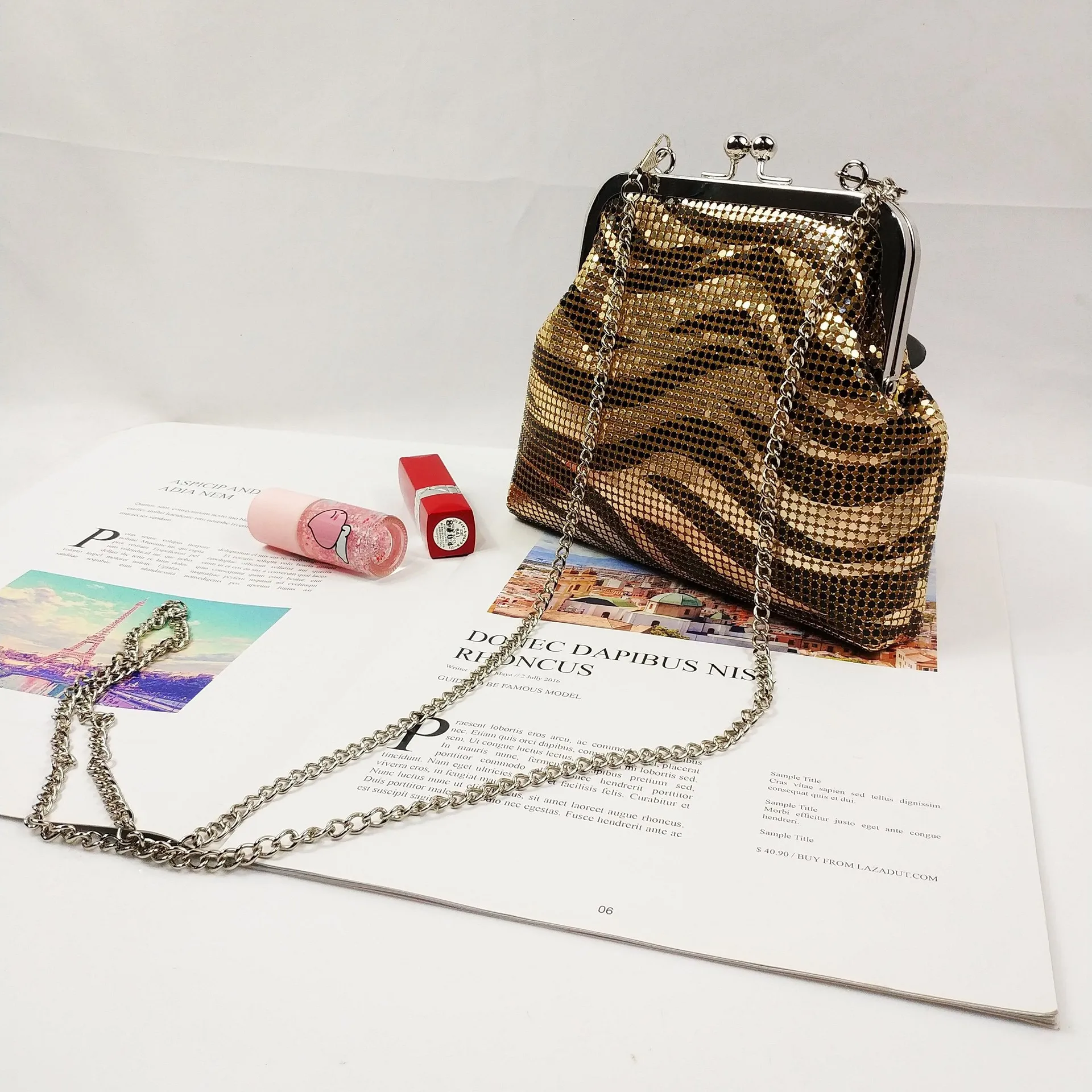 

Сумка-мессенджер Женская квадратная с цепочкой, в Корейском стиле