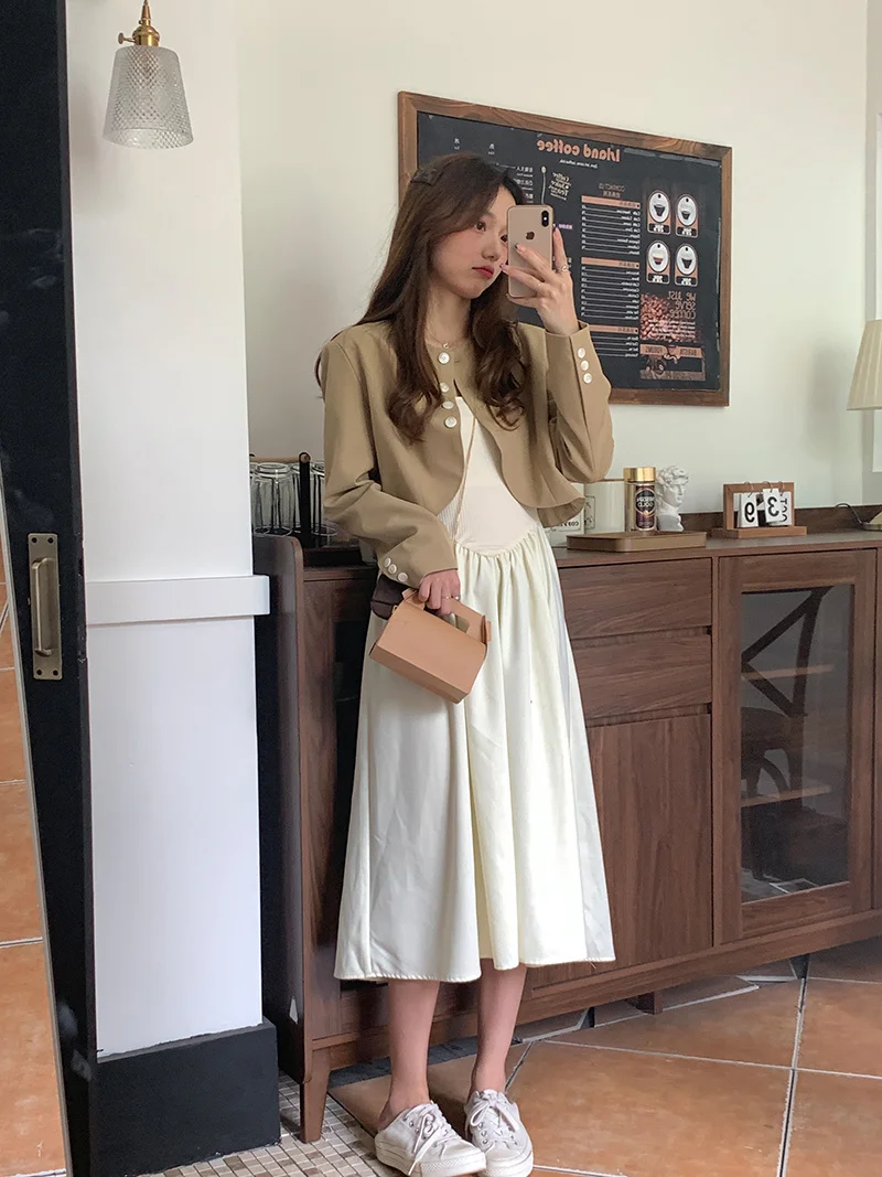 Женский костюм с длинными рукавами однобортный повседневный наплечниками и