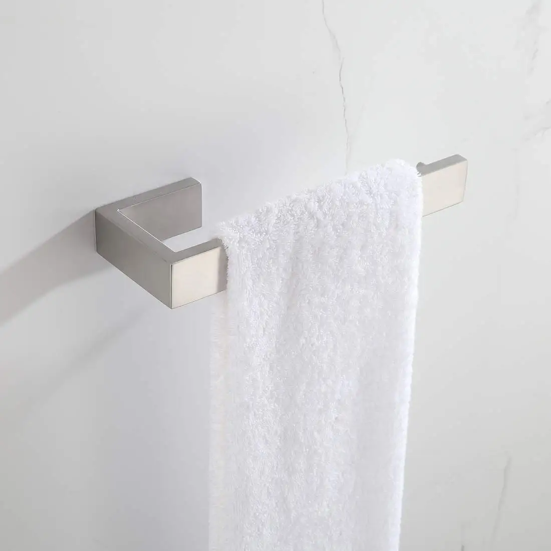 Набор аксессуаров для ванной Morotel набор из четырех предметов аксессуары комнаты