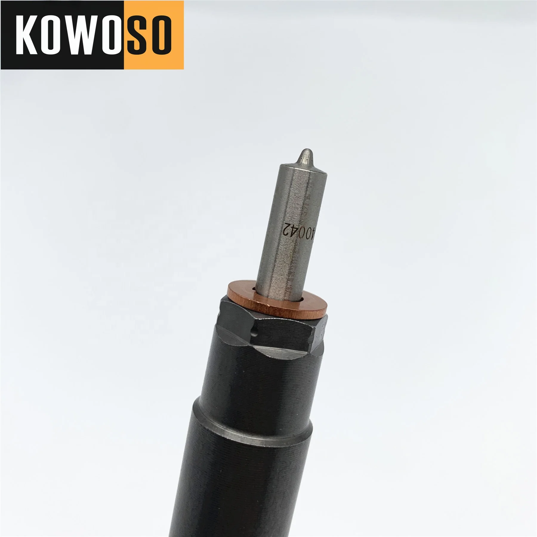 

0445116013 9X2Q-9K546-DA 9X2Q-9K546-DC Diesel Engine Injector LR017923 LR095361 LR014205 0 445 116 013 For Bosch