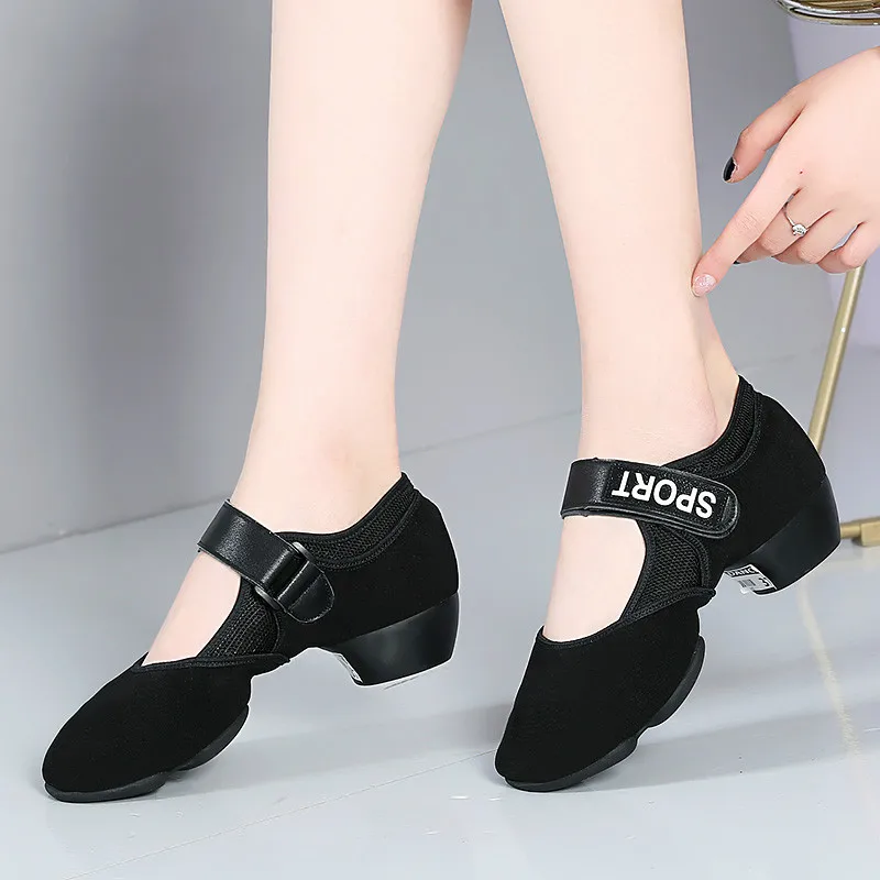 

Outdoor Wear Dance Shoes for Woman 2022 Breathable Dancing Sneakers Jazz Ballroom Dance Shoes Training Shoes Black Sneakers