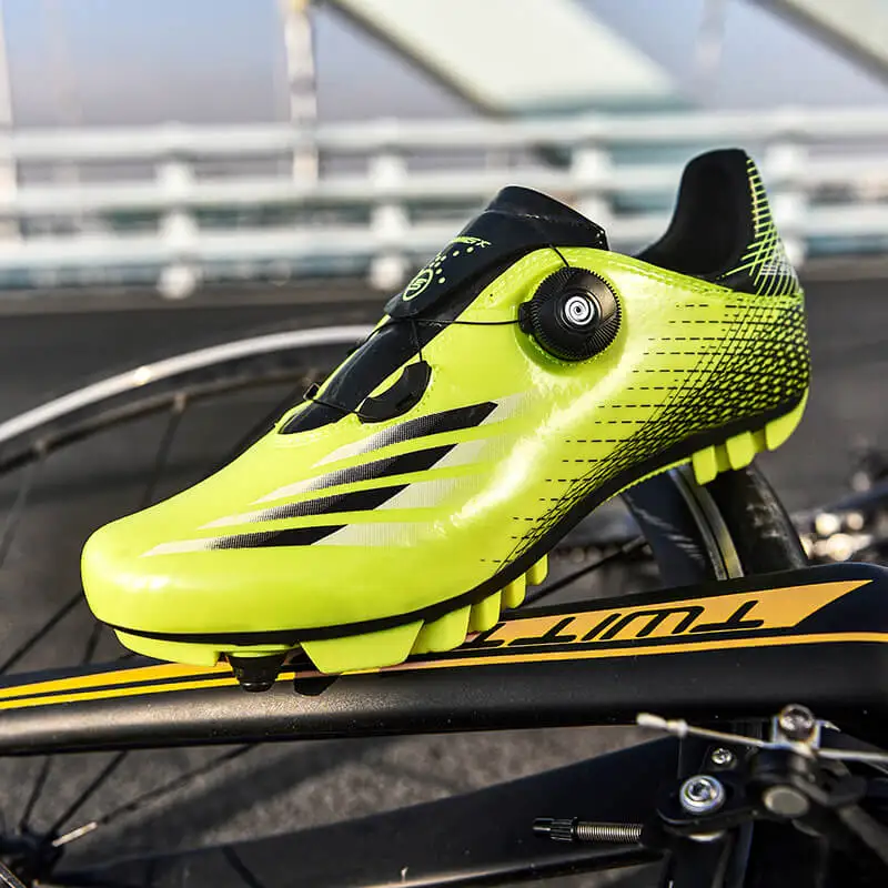 Кроссовки для горных велосипедов мужские спортивные самоблокирующиеся