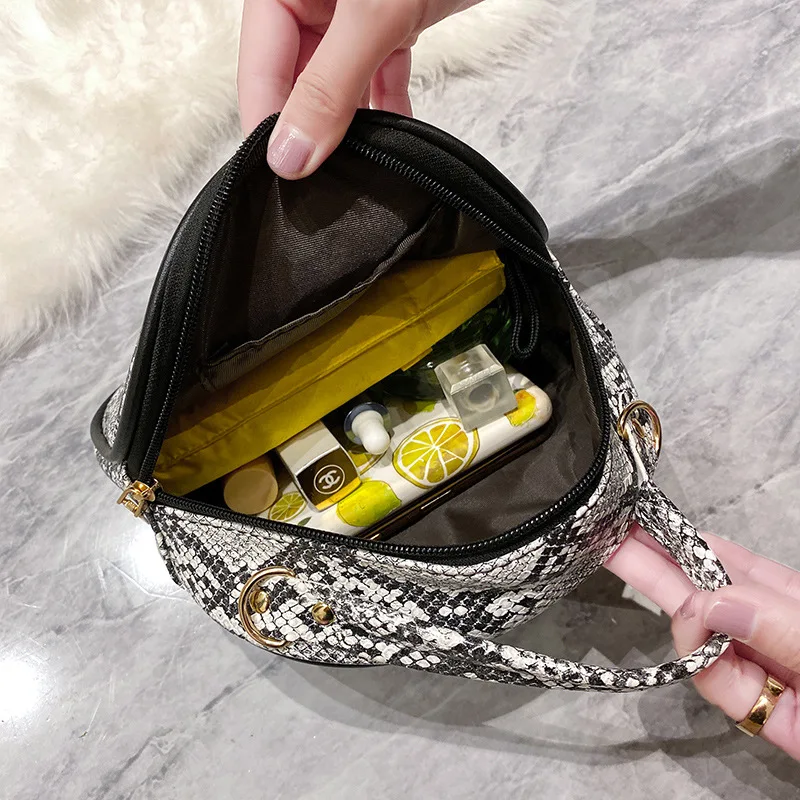 

Women Shoulder Bag Fashion Serpentine PU Leather Messenger Crossbody Bag Ladies Chain Mini Handbags Casual Clutch Bag Wallets