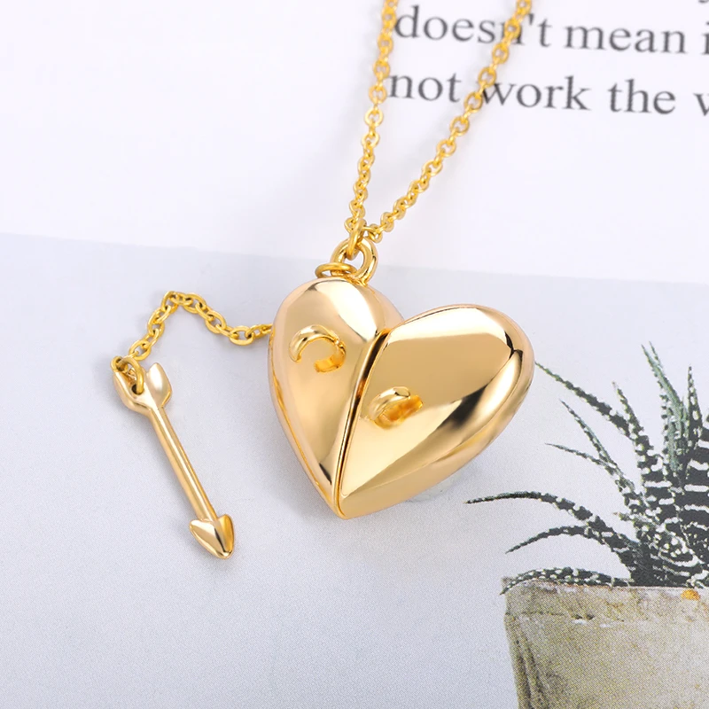 

Boho Heart Shaped Couple Photo Note Frame Locket Pendant for Necklace Women Jewelry Couple Valentine's Day Gift Romantic Gift