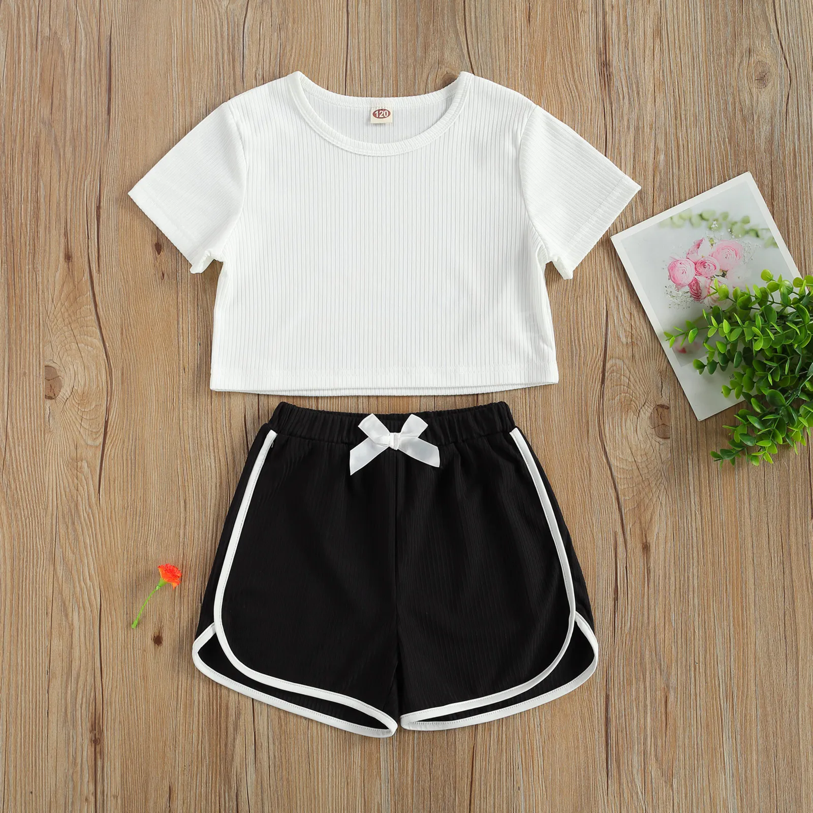 

Little Girls Short Sleeve Set, Solid Color Ribbed Tops and Patchwork Short Pants 2-piece Suits 2021 New Fashion