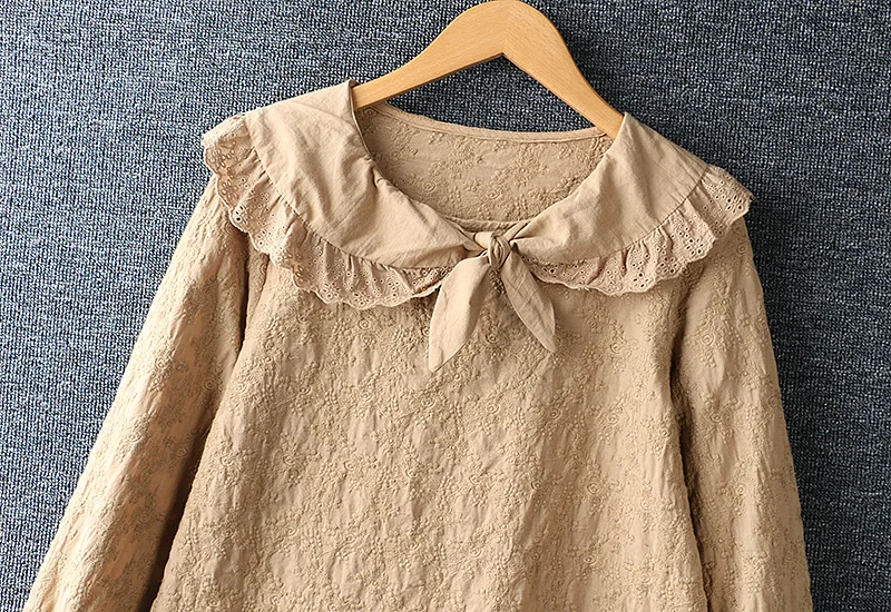 

2020 New Spring Women Blouse Mori Girl Literary Fresh Turndown Collar Embroidery Pullover Cotton and linen Long Sleeve Shirt