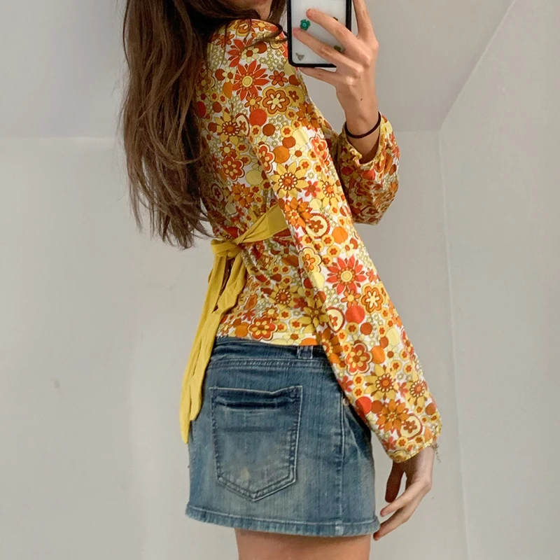 

Fashion Floral Y2k Crop Top For Girls Summer Long Sleeve Women's T-Shirt Kawaii V Neck Tee Shirt Harajuku Female Clothing 2021