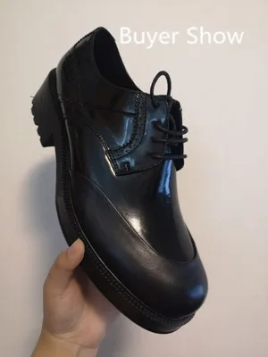 Новинка Обувь из натуральной кожи с круглым носком Модные однотонные черные