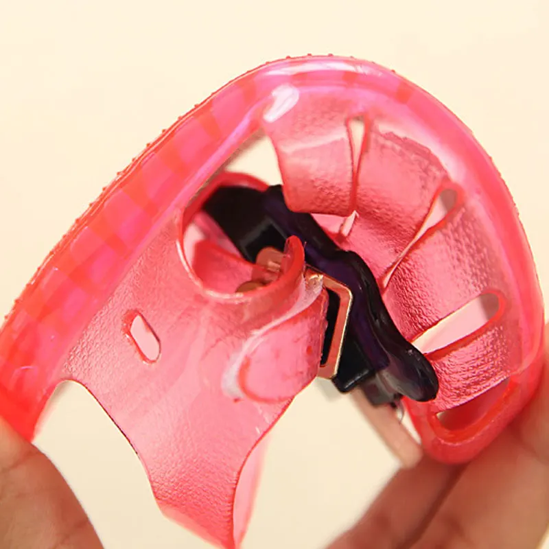 Детские сандалии ярких цветов Новинка 2020 года Летняя обувь для девочек