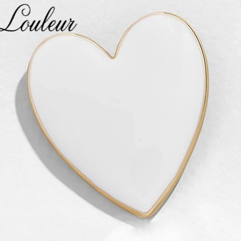 

Street Style 4 Color Bohemian Love Heart Stud Earrings For Women Cute Statement Earring Korean Jewelry Anti-allergy Wholesale