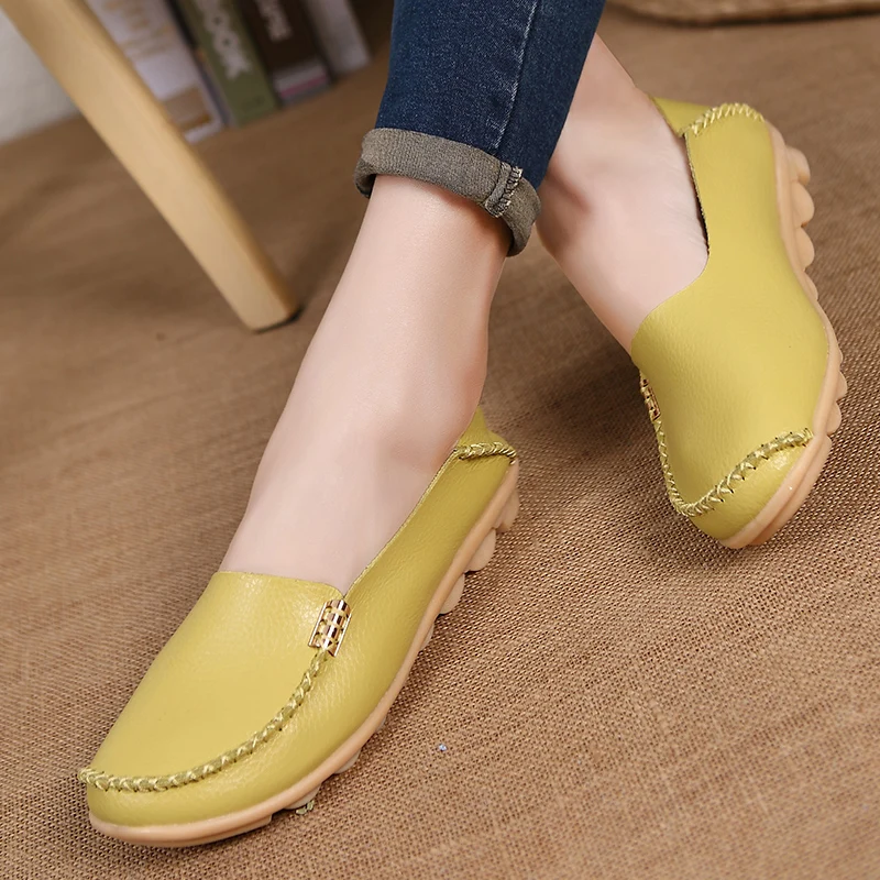 

New Women Real Leather Shoes Comfortable Mother Loafers Soft Woman's Flats Leisure Female Driving Footwear Boat Shoe Size 34-44