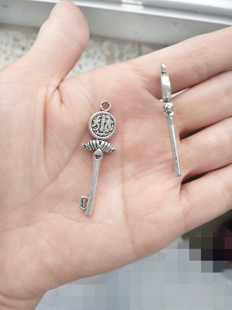 

Bracelet Charms Accessories For Handicraft DIY Key Design Silver Jewelry Findings Suppliers Fashion Metal 2019 New 44*13mm 20pcs