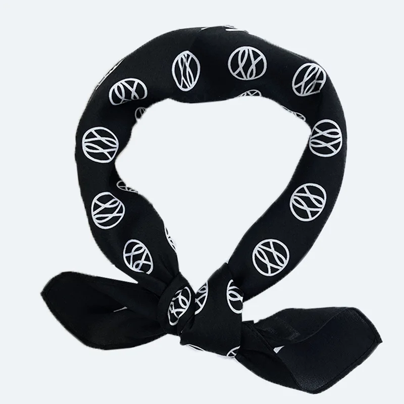 

2020 New Hijab Winter Brand 100% Mulberry Silk Small Square Scarf Female Personality Scarves Professional Bandana Foulard