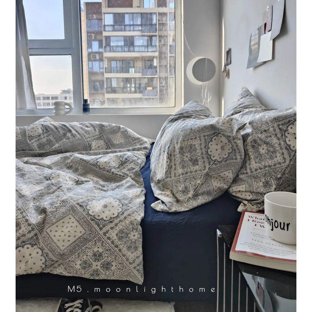 

INS Retro Cotton Printed Four-piece Set Nordic Men's Medieval Bed Sheet Duvet Cover Queen Bedding Set