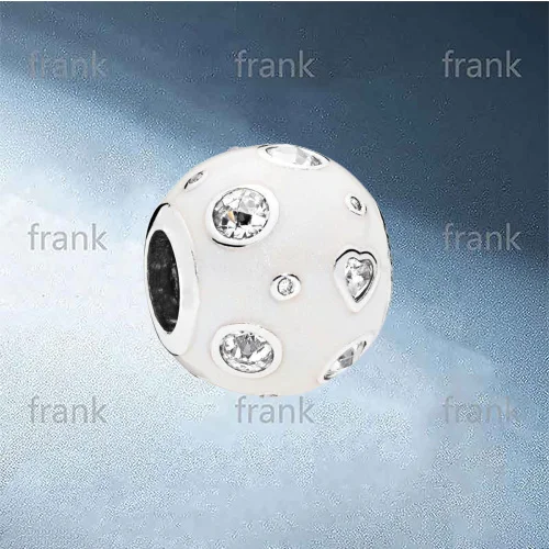 

797033EN23 Pearlescent Dreams Charm