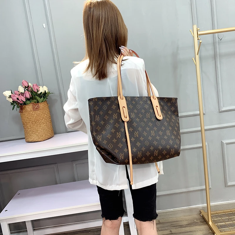 

Сумка женская из натуральной кожи, с одной лямкой