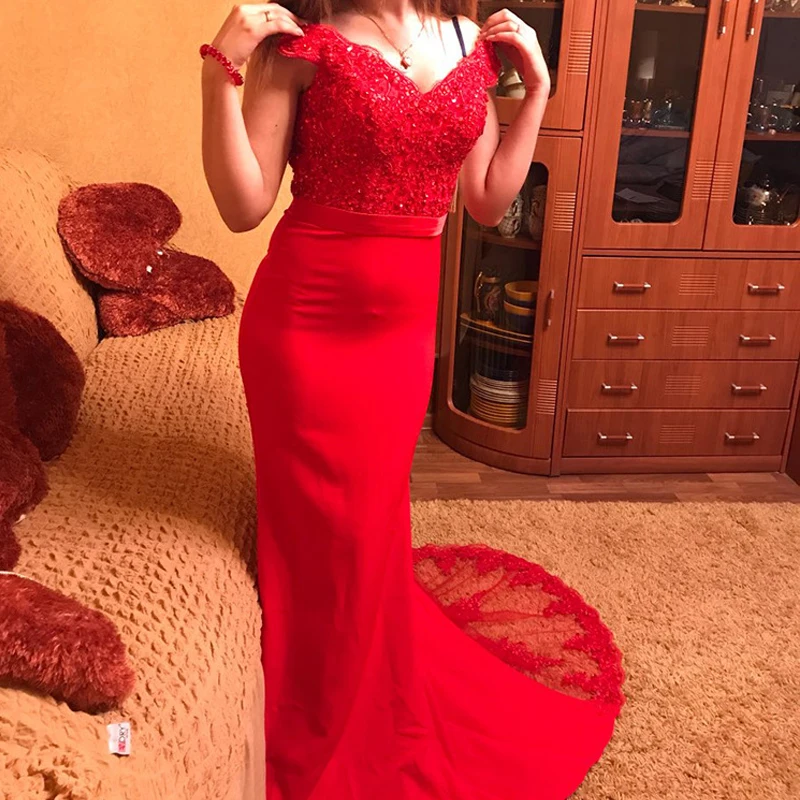 Длинное атласное вечерние русалки с V-образным вырезом открытыми плечами и