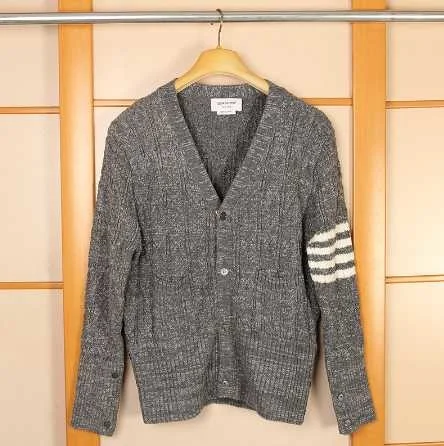 

2021 Fashion TB Brand twist Sweaters Men Slim Fit V-Neck knitted Cardigans male Striped Wool Retro Thick Winter Casual coat