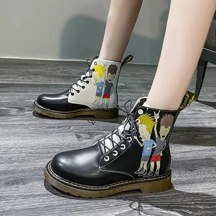 

Graffiti flat Martin boots women 2021 autumn new wild fashion large size comfortable women's boots women