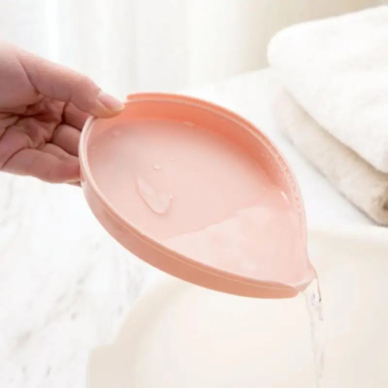 

Leaf Shape Soap Holder Non Slip Soap Stand Case Box Toilet Shower Tray Draining Rack Bathroom Gadgets Soap Dish Soap Tray Holder