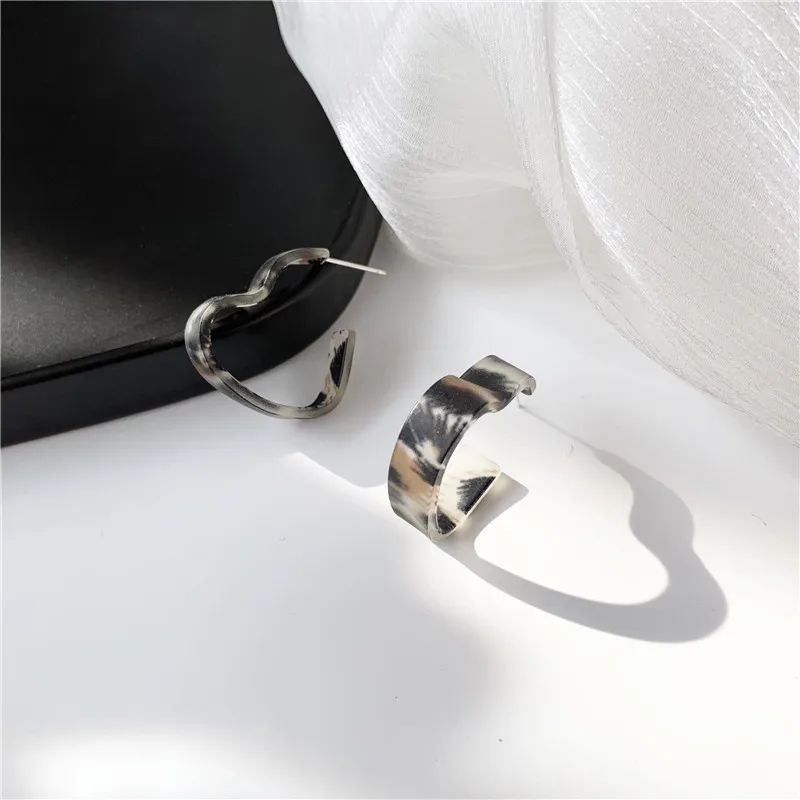 

Heart Earrings Hoops Resin Charm Vintage Jewelry For Women Korean Trendy Classical 2021 New Party Gift Accessories Wholesale