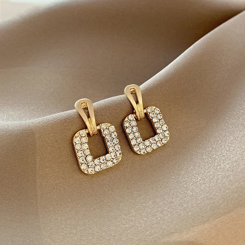 

2021 New Designer Earring For Women Girls European Bridal Eardrop Rhinestone Drop Earring Fashion Jewelrygift For Women