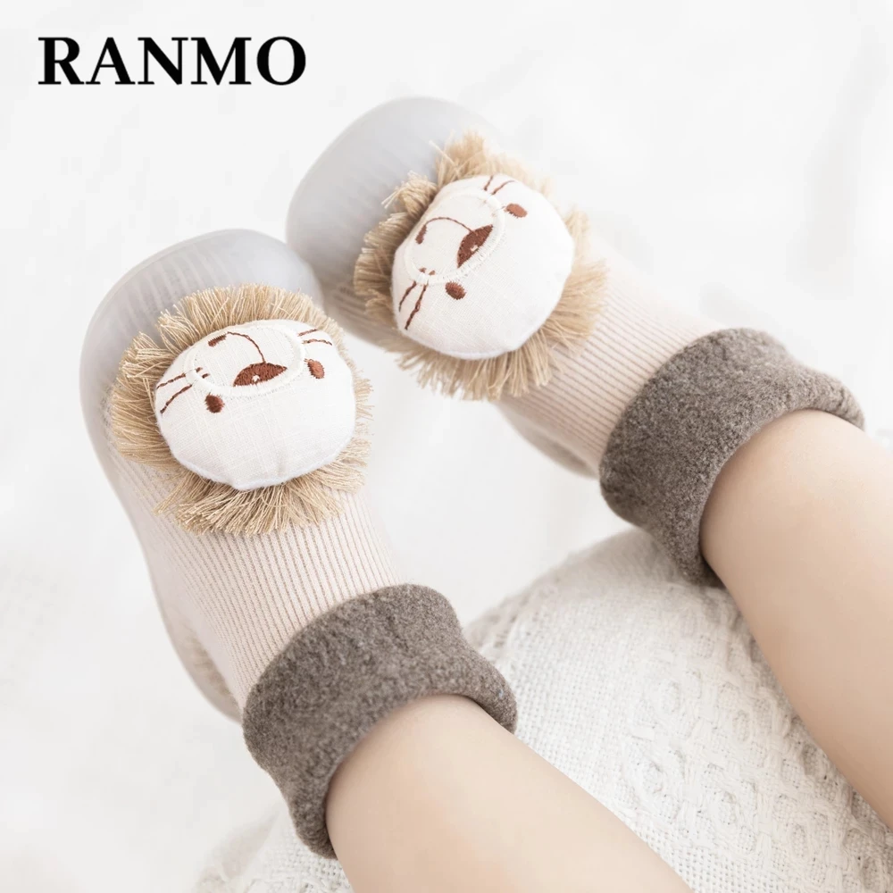 

Для маленьких мальчиков с изображением животных из мультфильмов детские носки обувь толстая обувь хлопковая одежда для маленьких девочек, ...