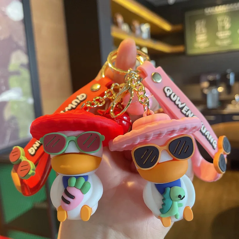 

New Cartoon Trend Straw Hat Duck Cute Accessories Keychain Personalized Gifts Pendant Key Chain Auto Accessories Birthday Gifts