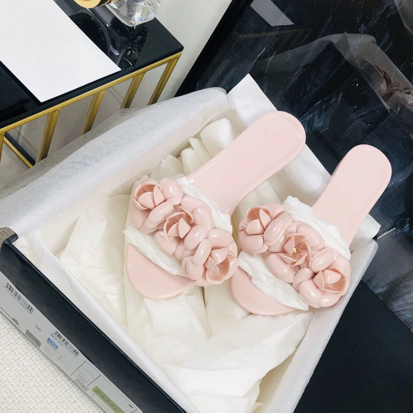 

Flower Slippers Summer Outside Jelly Shoes Leisure Slides Hot Designer Shoes Woman Fashion Beach Women Shoes Flats