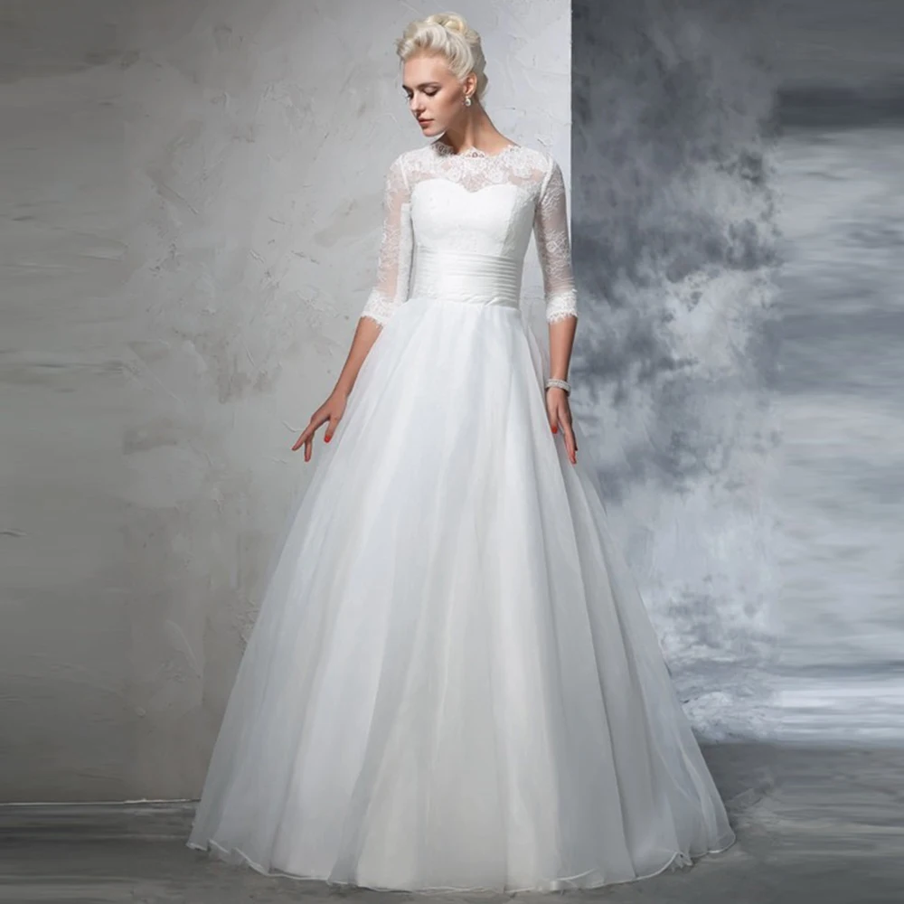 

Vintage Half Sleeves Bridal Dresses Lace Scoop Neck Button Back Tulle A Line Wedding Gown Robe De Mariage 2021 Sale